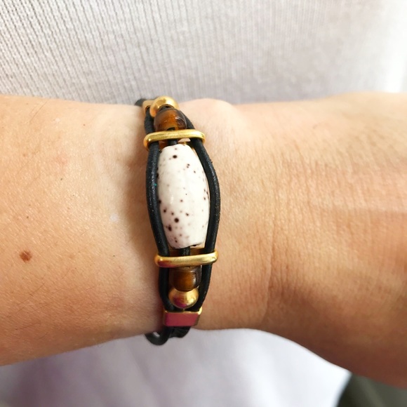 Jewelry - NWOT - Bracelet, leather, stone, & beads